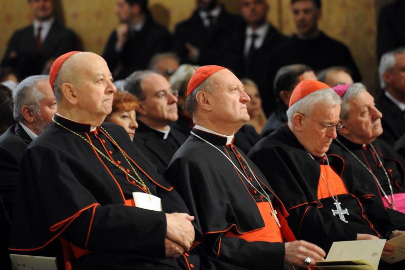 Cei, vicino a Bergoglio e con un duro compito: ecco chi è Gualtiero Bassetti Cei, vicino a Bergoglio e con un duro compito: ecco chi è Gualtiero Bassetti