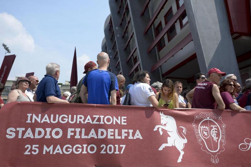 Stadio Torino, Cairo: lo meritavano i tifosi e i campioni del passato Stadio Torino, Cairo: lo meritavano i tifosi e i campioni del passato