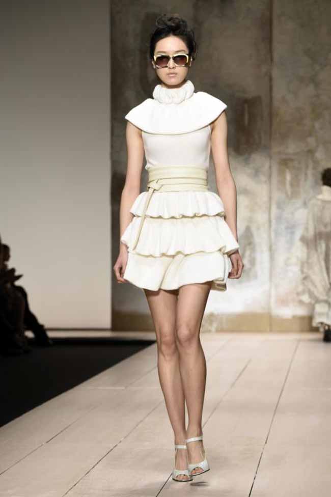 Laura Biagiotti, addio ‘Regina del cashmere’. Prima italiana a sfilare in Cina Laura Biagiotti, addio ‘Regina del cashmere’. Prima italiana a sfilare in Cina