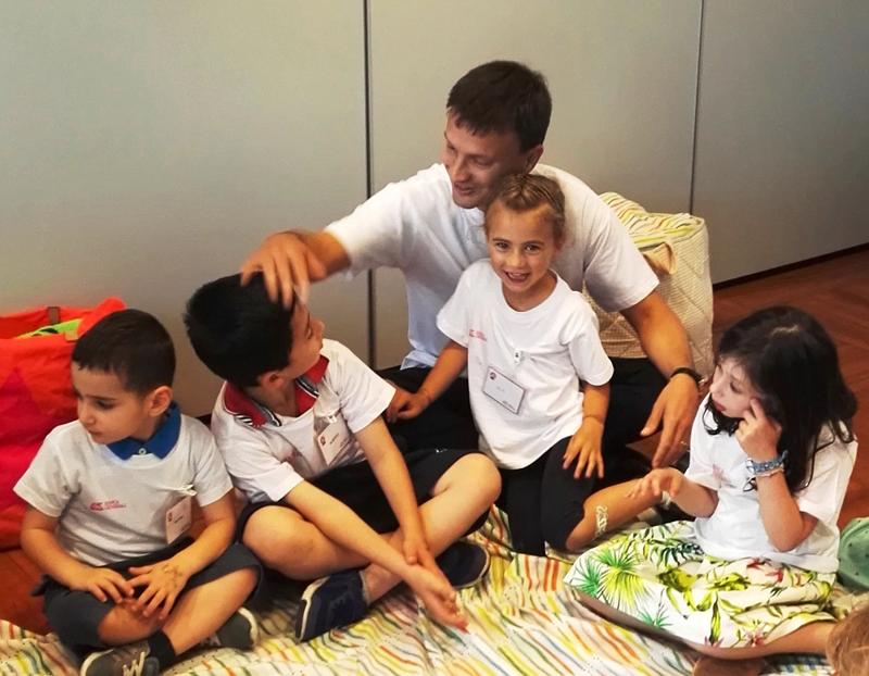 “Bimbi in ufficio”, Banca generali: figli a lavoro con mamma e papà