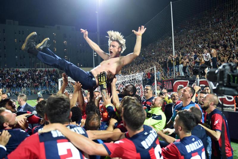 Crotone in serie A, lezione alla Calabria e al calcio italiano Crotone in serie A, lezione alla Calabria e al calcio italiano