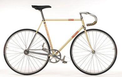 Milano e la bicicletta: Campari racconta una storia di passione