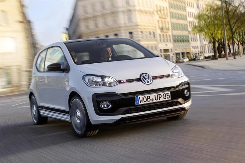 Volkswagen up! si veste da  GTI