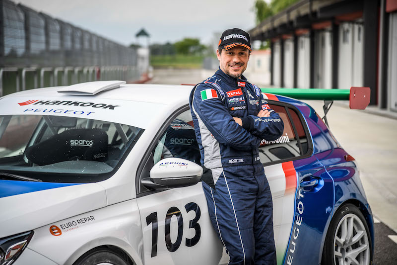 Nuova Peugeot 308, intuitiva e moderna Nuova Peugeot 308, intuitiva e moderna