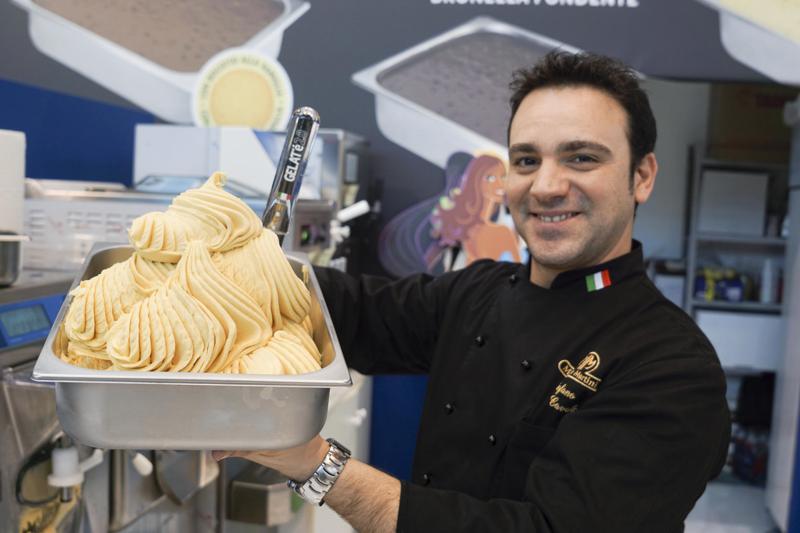 Scatta la gelato-mania: vendite al +12%. Sperimentazione e materie prime doc Scatta la gelato-mania: vendite al +12%. Sperimentazione e materie prime doc