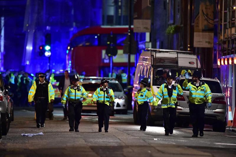 Attacco a Londra, i morti sono 7. May: “Ora basta” Attacco a Londra, i morti sono 7. May: “Ora basta”