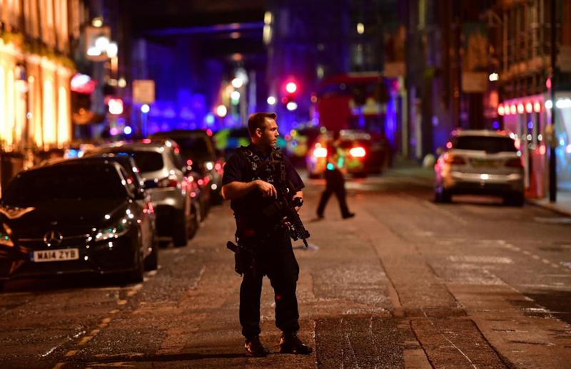 Attacco a Londra, i morti sono 7. May: “Ora basta” Attacco a Londra, i morti sono 7. May: “Ora basta”
