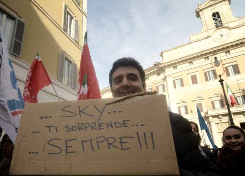 Dopo Mediaset e Sky continua la fuga da Roma. Consodata Spa vola a Milano Dopo Mediaset e Sky continua la fuga da Roma. Consodata Spa vola a Milano