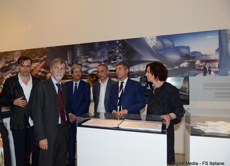 Galleria foto 'Il premier Gentiloni inaugura la nuova stazione Napoli Afragola di FS Italiane' - foto 1