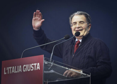 Prodi, rieccolo. Ma neppure un grazie a chi lo portò a Palazzo Chigi?