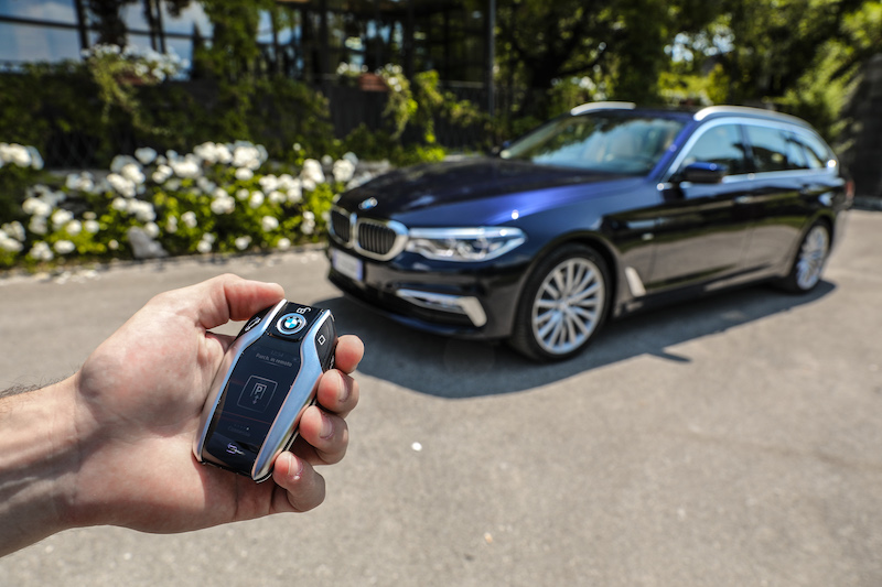 Nuova BMW Serie 5 Touring: un auto sportiva e versatile Nuova BMW Serie 5 Touring: un auto sportiva e versatile