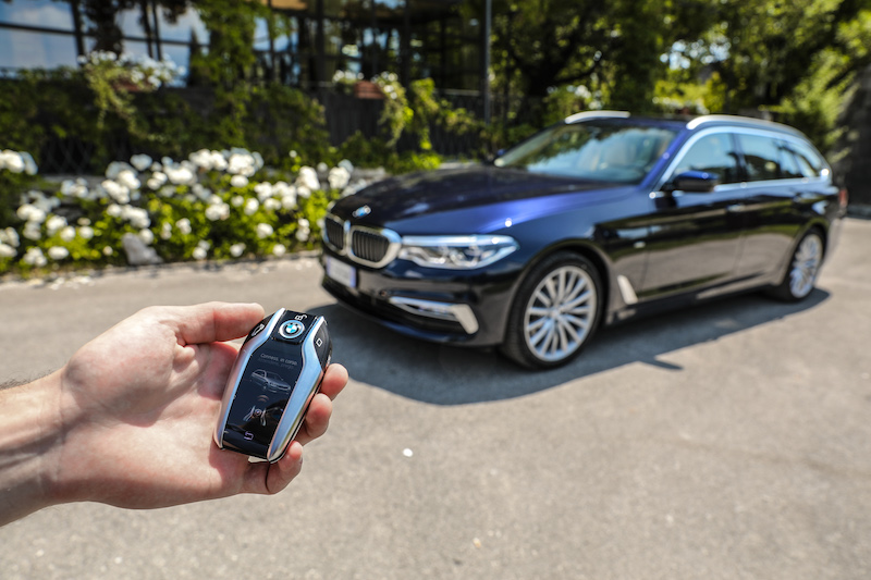Nuova BMW Serie 5 Touring: un auto sportiva e versatile Nuova BMW Serie 5 Touring: un auto sportiva e versatile