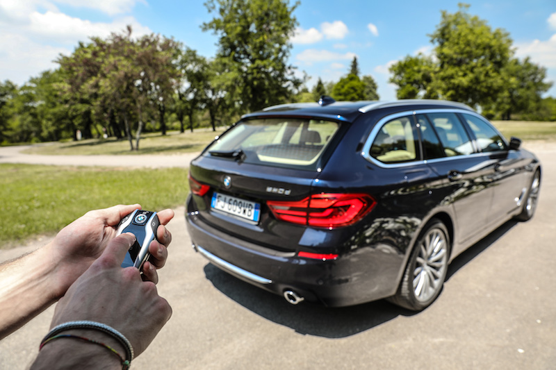 Nuova BMW Serie 5 Touring: un auto sportiva e versatile Nuova BMW Serie 5 Touring: un auto sportiva e versatile