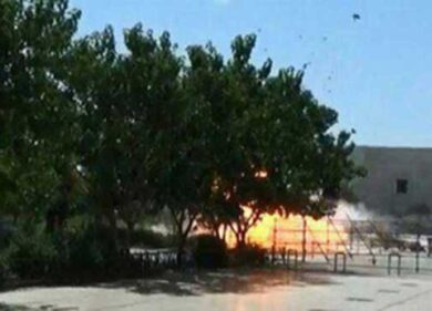 Iran, kamikaze in Parlamento e al mausoleo Khomeini. Isis rivendica. Immagini