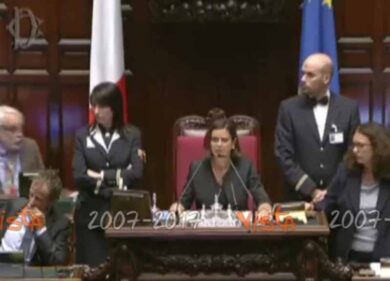 Legge elettorale, il voto segreto diventa palese su tabellone. E’ bagarre