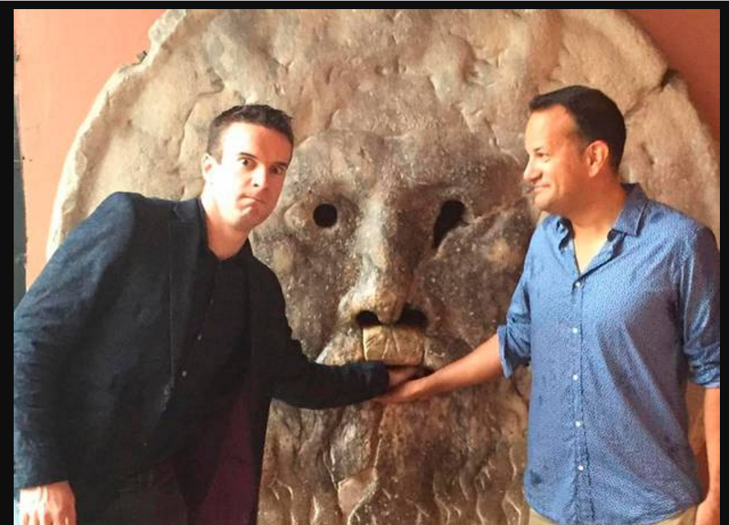 Leo Varadkar, prossimo premier irlandese gay, presenta il suo compagno – FOTO Leo Varadkar, prossimo premier irlandese gay, presenta il suo compagno – FOTO