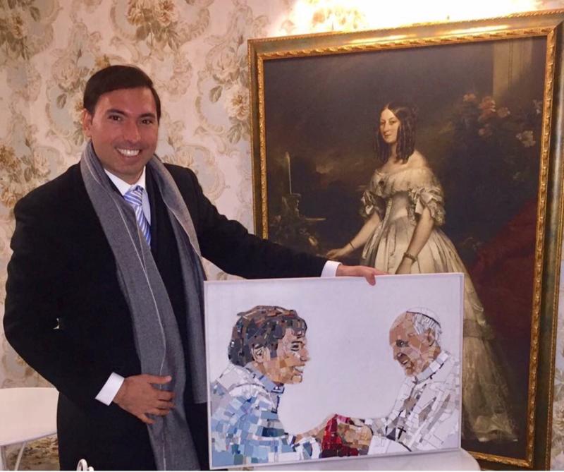 Christian Gaston Illan racconta l’incontro con Papa Francesco e il “mosaico” Christian Gaston Illan racconta l’incontro con Papa Francesco e il “mosaico”