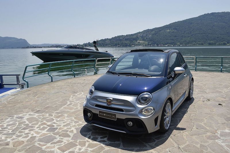 Abarth 695 Rivale:nuova serie speciale ispirata all’eleganza Riva Abarth 695 Rivale:nuova serie speciale ispirata all’eleganza Riva