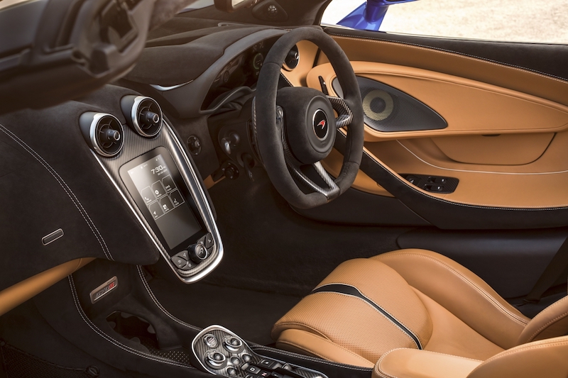 Mc Laren 570S Spider: la supercar che si guida come una city car Mc Laren 570S Spider: la supercar che si guida come una city car
