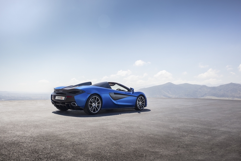 Mc Laren 570S Spider: la supercar che si guida come una city car Mc Laren 570S Spider: la supercar che si guida come una city car