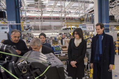 Appendino e “poteri forti”: il silenzio dell’establishment su Piazza San Carlo