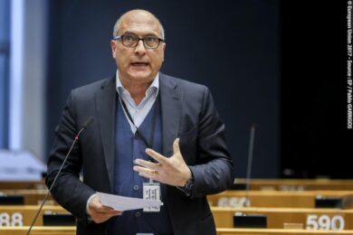 Fondi europei, Cozzolino: “L’Italia é ad un momento di svolta”