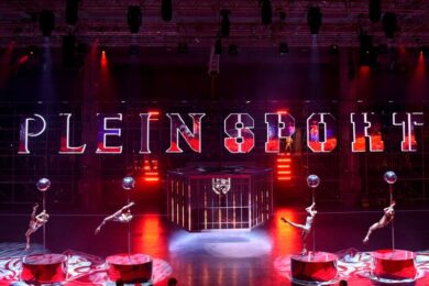 Moda uomo, Philipp Plein: la sfilata è uno show