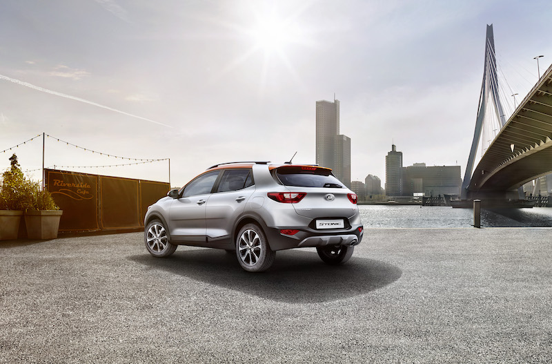 Debutta Stonic il suv compatto di Kia Debutta Stonic il suv compatto di Kia