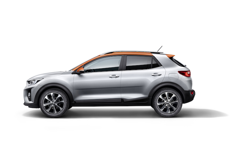 Debutta Stonic il suv compatto di Kia Debutta Stonic il suv compatto di Kia