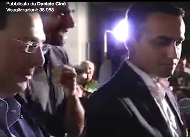 Gaffe di Di Maio su Canosa di Puglia: Di Battista esulta, un video lo inchioda Gaffe di Di Maio su Canosa di Puglia: Di Battista esulta, un video lo inchioda