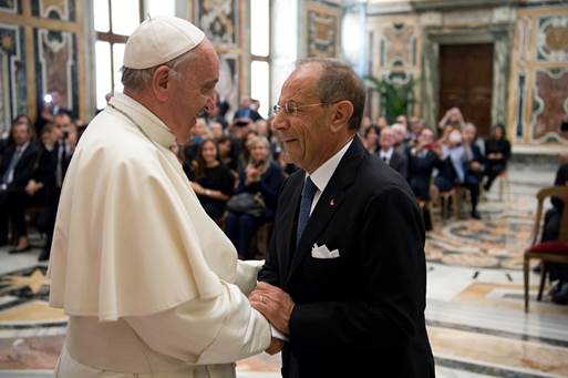 Lilt accolta in udienza pontificia da Papa Francesco Lilt accolta in udienza pontificia da Papa Francesco