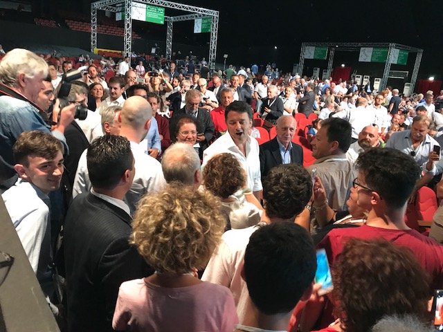 Milano, Sala incorona Renzi (forse). Premier? “Se vuole farlo…” Milano, Sala incorona Renzi (forse). Premier? “Se vuole farlo…”