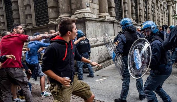 Milano, tutti contro Casa Pound: intervenga il Viminale, manca sicurezza Milano, tutti contro Casa Pound: intervenga il Viminale, manca sicurezza