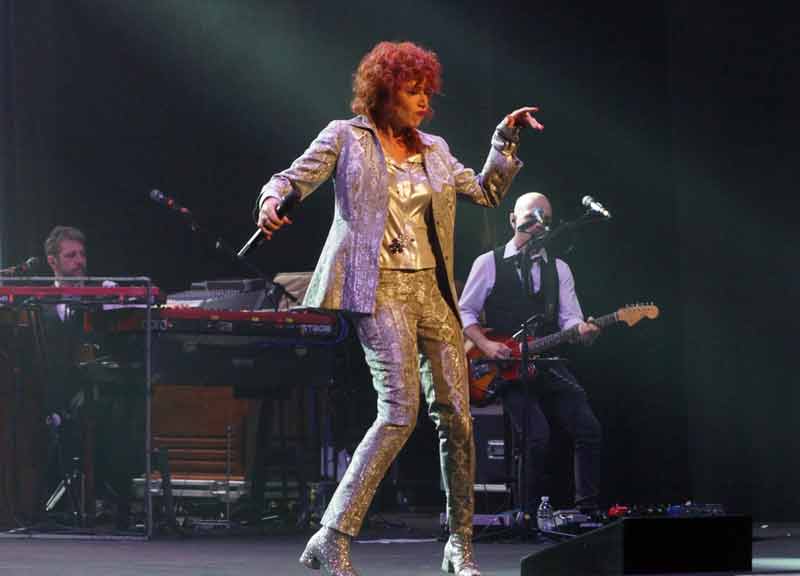 Sabrina Ferilli con Pisapia: dopo la Mannoia anche l’attrice si smarca dal m5s