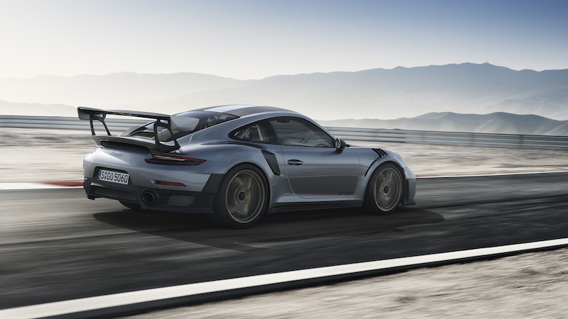 Nuova Porsche 911 GT2 RS, 700 CV da domare Nuova Porsche 911 GT2 RS, 700 CV da domare