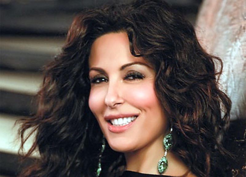 Sabrina Ferilli con Pisapia: dopo la Mannoia anche l’attrice si smarca dal m5s