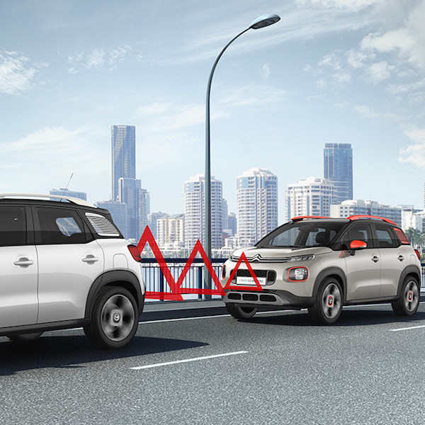 Groupe PSA : la telecamera multifunzione: occhio alla velocità Groupe PSA : la telecamera multifunzione: occhio alla velocità