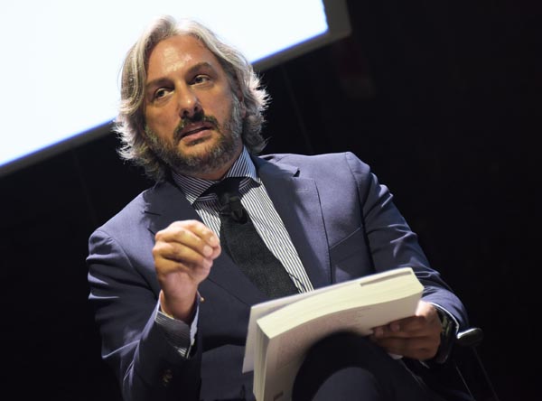 Pirelli e l’adv dagli Anni Settanta a oggi. “La pubblicità con la P Maiuscola” Pirelli e l’adv dagli Anni Settanta a oggi. “La pubblicità con la P Maiuscola”