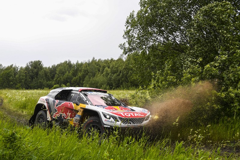 SILK WAY RALLY: tripletta del team Peugeot Total SILK WAY RALLY: tripletta del team Peugeot Total