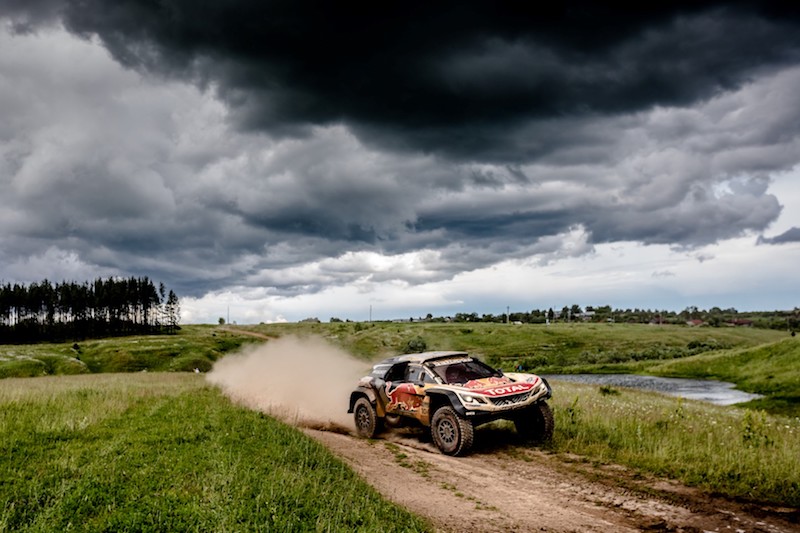 SILK WAY RALLY: tripletta del team Peugeot Total SILK WAY RALLY: tripletta del team Peugeot Total