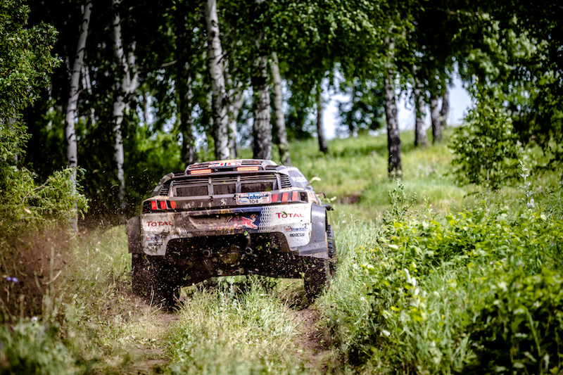 Silk Way Rally: seconda tripletta del team Peugeot Total Silk Way Rally: seconda tripletta del team Peugeot Total