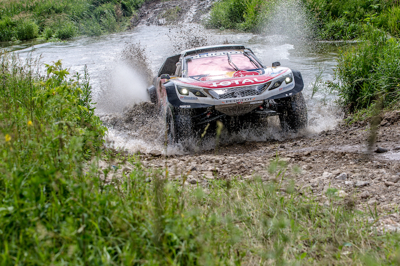 Silk Way Rally: seconda tripletta del team Peugeot Total Silk Way Rally: seconda tripletta del team Peugeot Total