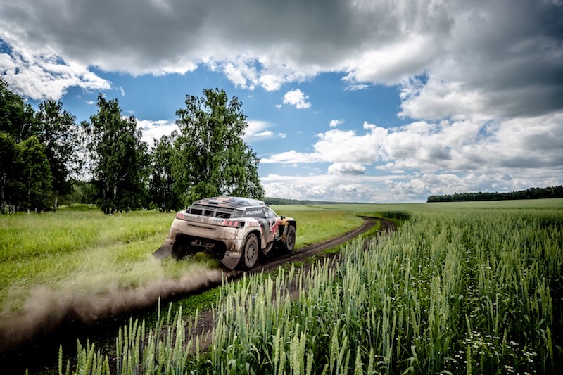 Silk Way rally: i Leoni di Peugeot sempre sul podio Silk Way rally: i Leoni di Peugeot sempre sul podio