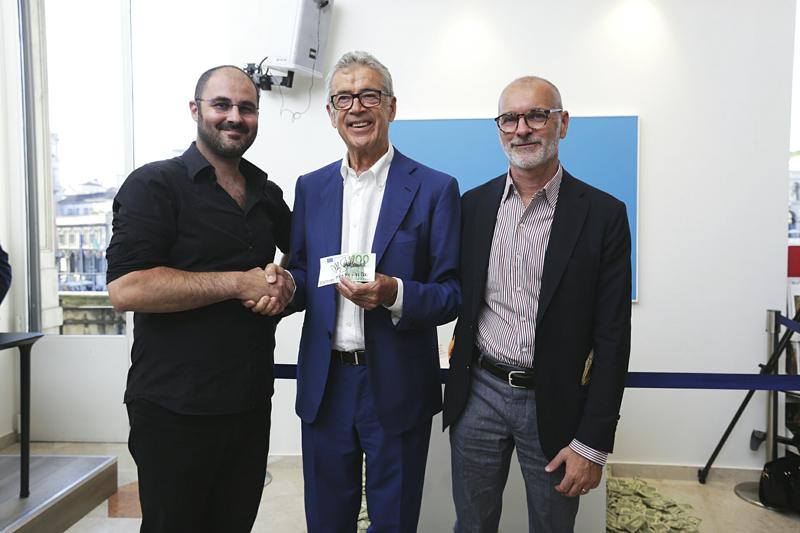 “Stencil Mood Story” di Mr. Savethewall al Mondadori Megastore Milano