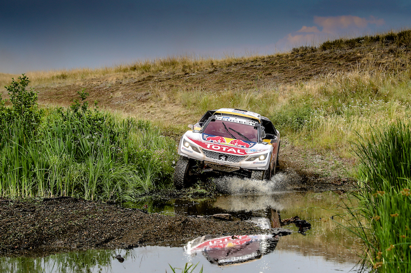 Silk Way Rally: Cyril Despres e la Peugeot DKR vincono la tappa Silk Way Rally: Cyril Despres e la Peugeot DKR vincono la tappa
