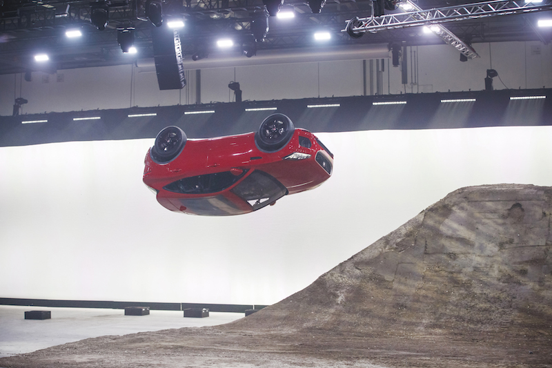 Nuova Jaguar E- PACE: ed è subito Record Nuova Jaguar E- PACE: ed è subito Record