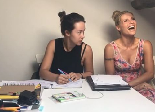 Michelle Hunziker e Aurora: “Mi inviti e poi non mi cag… “. IL VIDEO VIRALE Michelle Hunziker e Aurora: “Mi inviti e poi non mi cag… “. IL VIDEO VIRALE