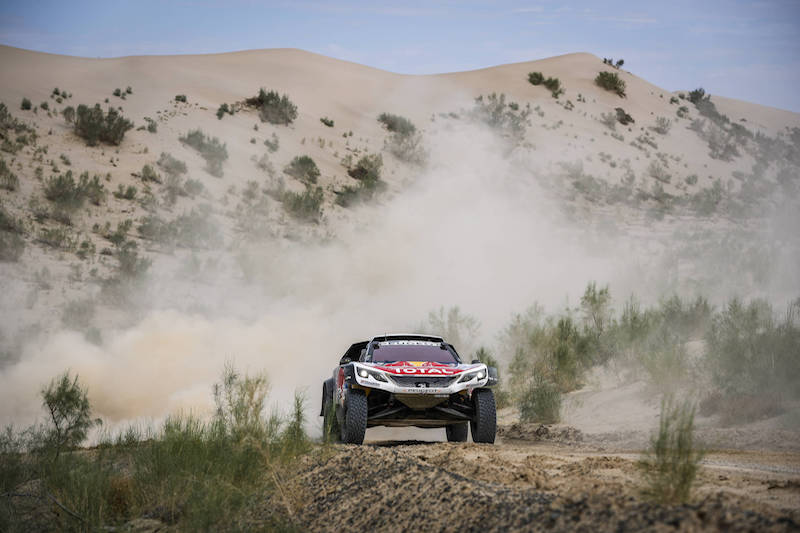 Silk Way Rally: la Peugeot di Loeb si aggiudica l’ottava tappa Silk Way Rally: la Peugeot di Loeb si aggiudica l’ottava tappa
