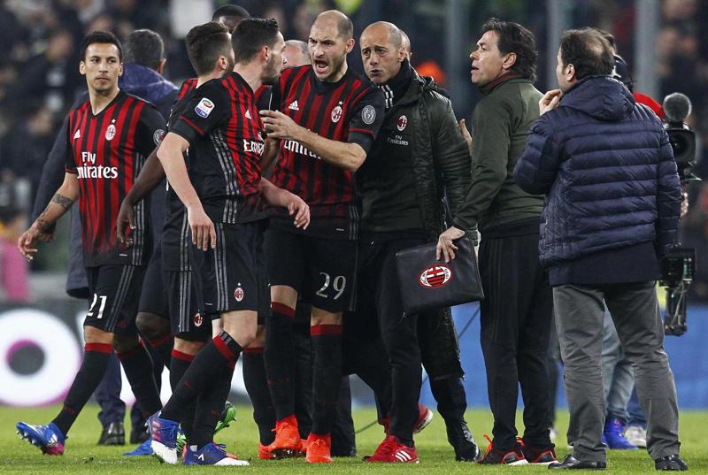 Juventus, Szczesny e De Sciglio: è fatta. Calciomercato bianconero, i 2 colpi Juventus, Szczesny e De Sciglio: è fatta. Calciomercato bianconero, i 2 colpi