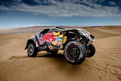 Silk Way Rally: il team Peugeot saldamente al comando dopo 9 tappe
